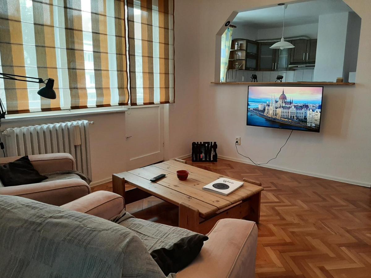 Hyggelig Apartment Oradea Exterior photo