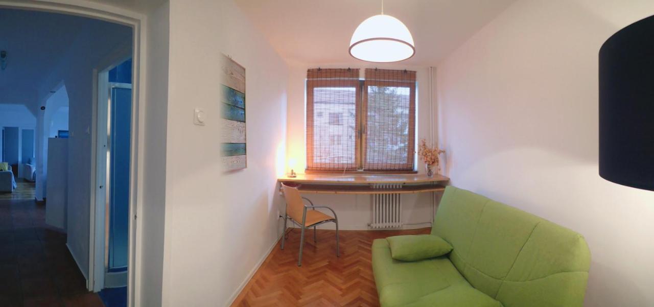 Hyggelig Apartment Oradea Exterior photo